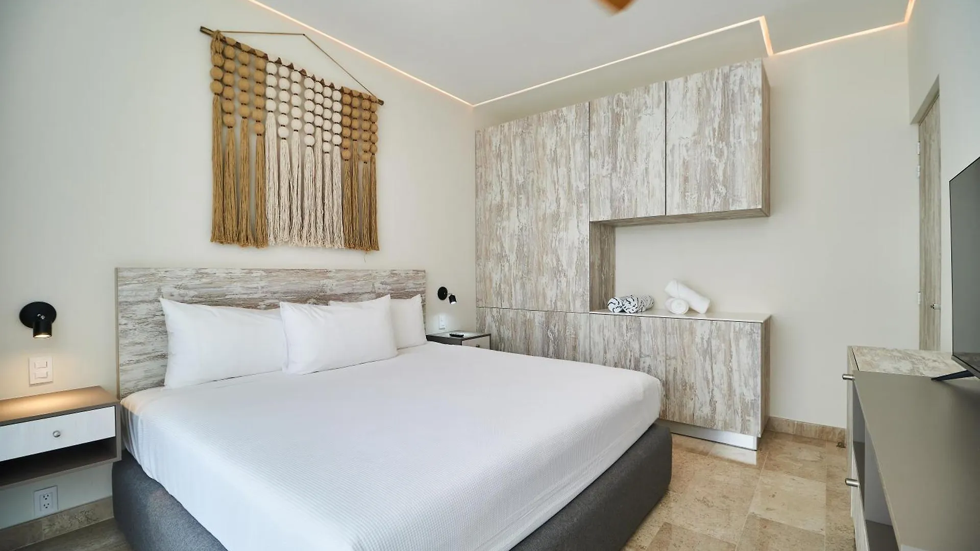 トゥルムLuxury Penthouse With Private Pool In Aldea Zamaアパートメント アパート